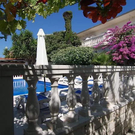 Aspalathos * Kaštela